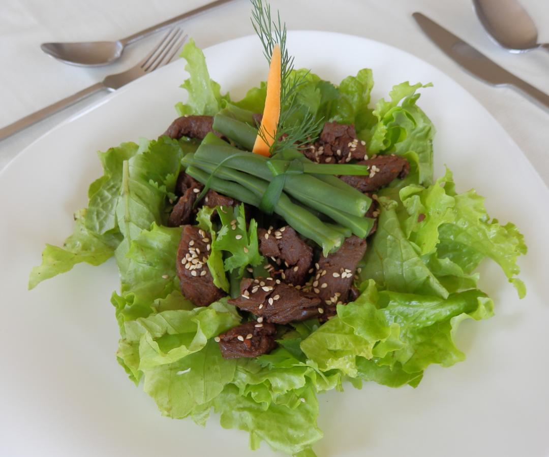 Dutchess Hotel And Restaurant Fort Portal Ngoại thất bức ảnh