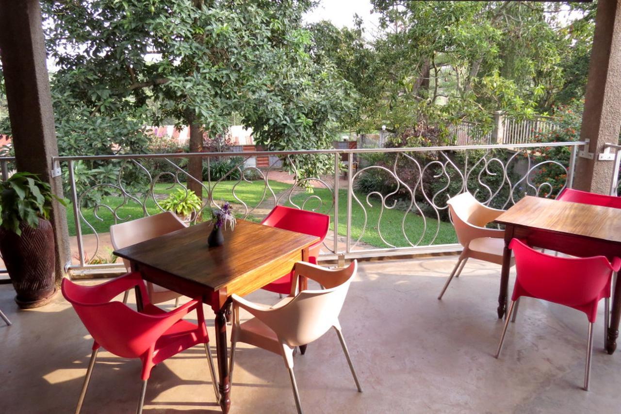 Dutchess Hotel And Restaurant Fort Portal Ngoại thất bức ảnh
